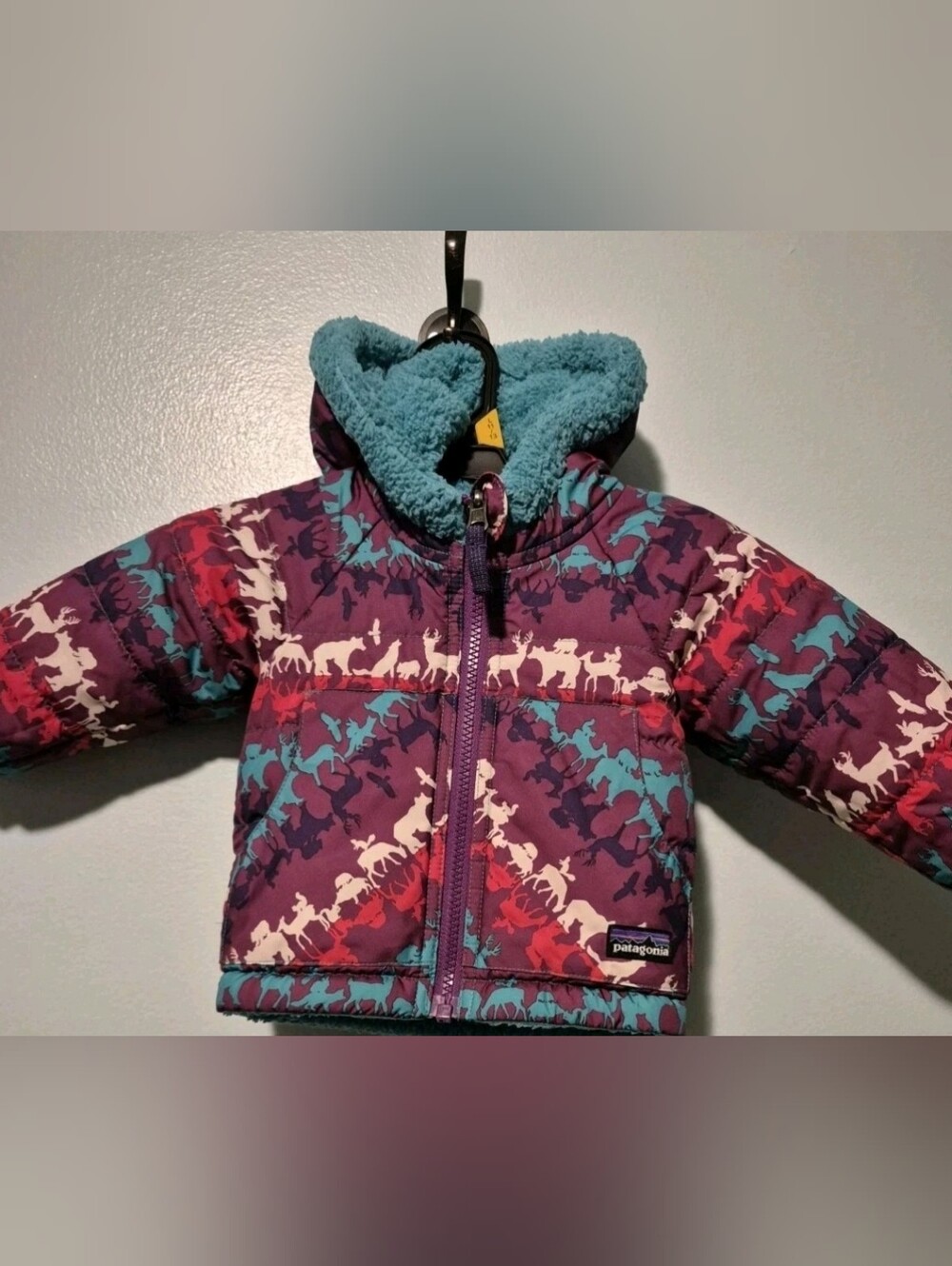 Patagonia Poly Reversible Fleece Hooded Coat Wolf Deer Bear Print Purple